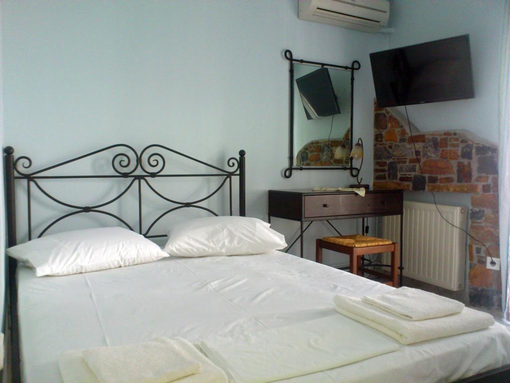 Foinikas Studios Mérichas Oda fotoğraf